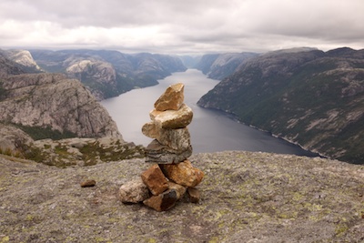 Lysefjord Cairn || Panasonic DMC-GF1 | Lumix G 20/F1.7 | 1/50s | f13 | ISO100